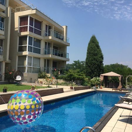 וארנה Sea Dream Rental Apartments מראה חיצוני תמונה