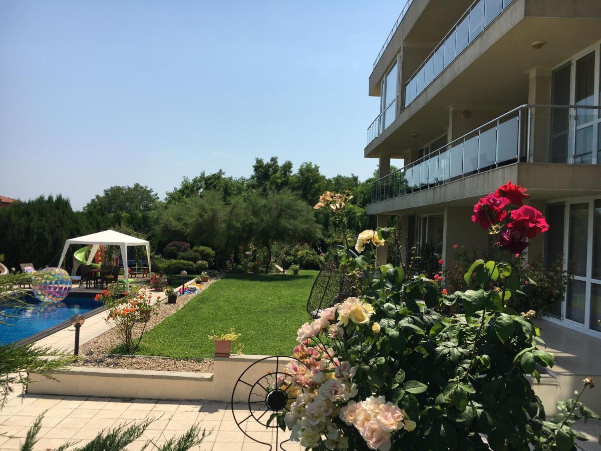 וארנה Sea Dream Rental Apartments מראה חיצוני תמונה