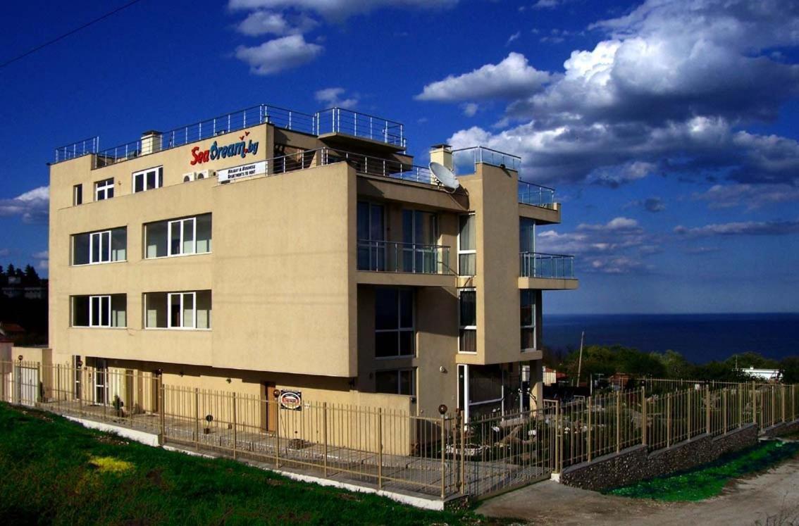 וארנה Sea Dream Rental Apartments מראה חיצוני תמונה