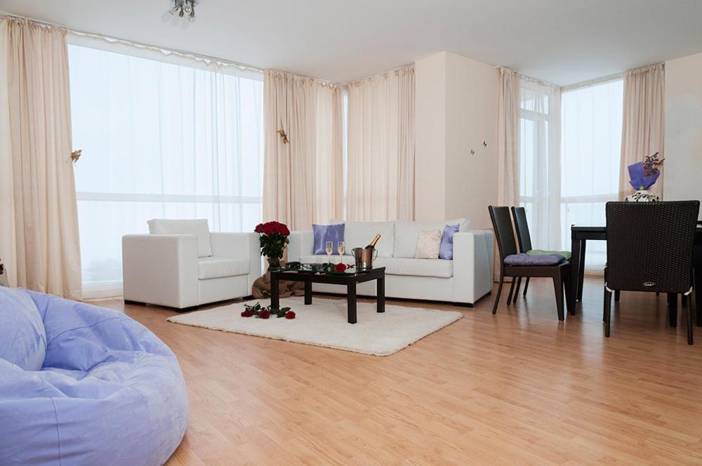 וארנה Sea Dream Rental Apartments מראה חיצוני תמונה